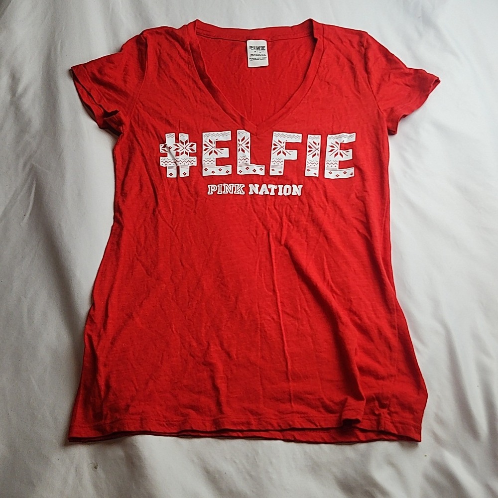 PINK Nation Elfie Graphic V-Neck T-Shirt Red Christmas Women's Size Medium